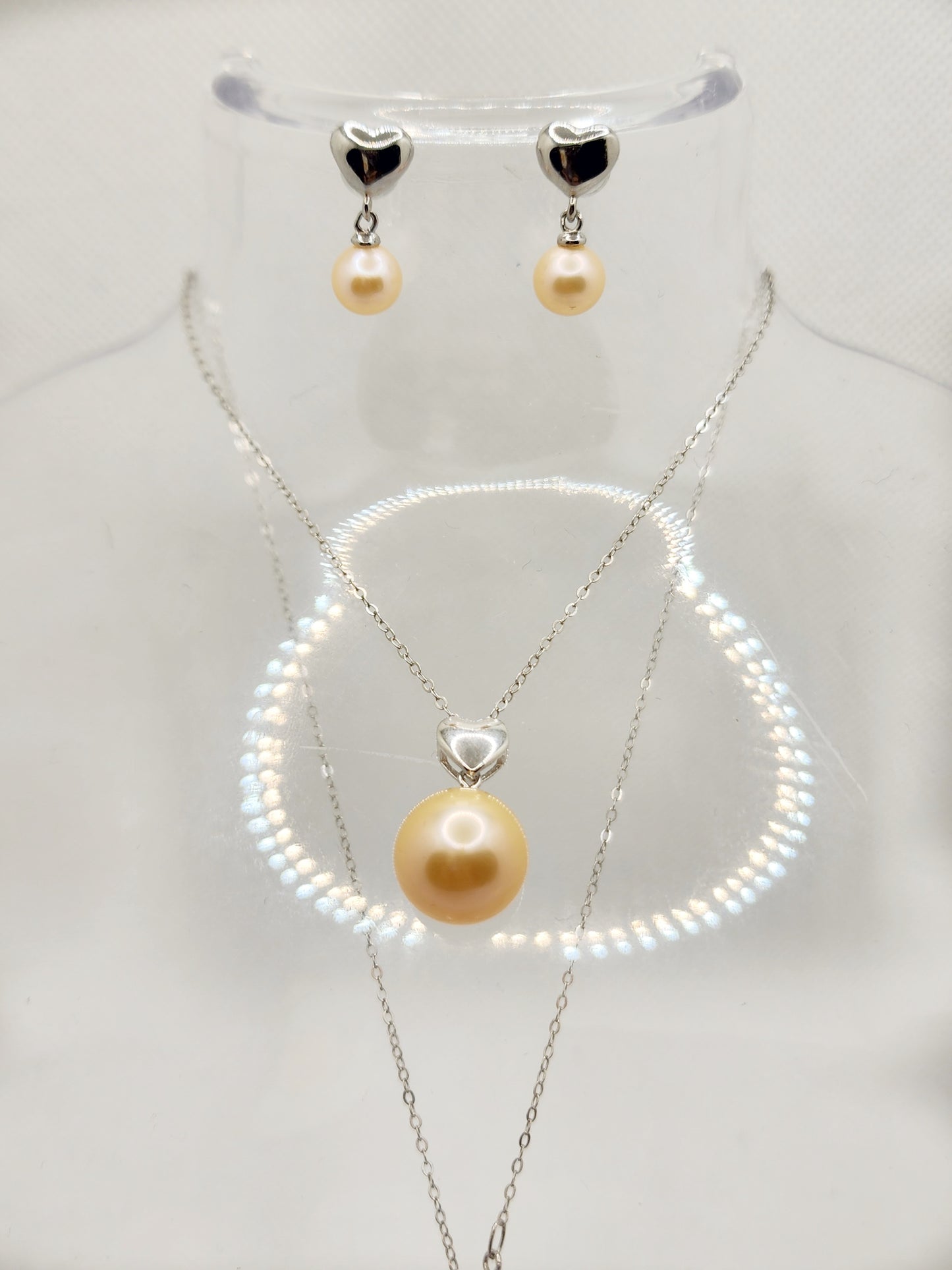 Peachy Hearts