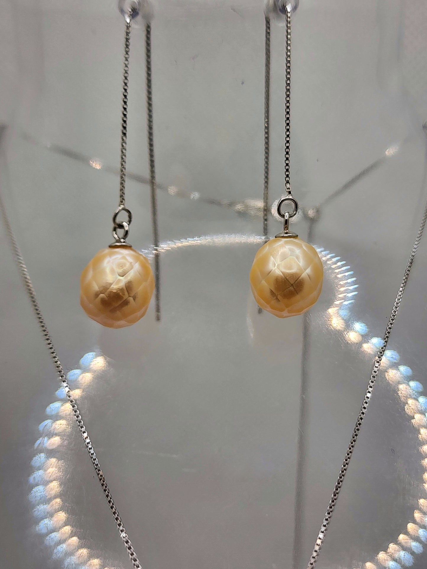 Pineapple pearls