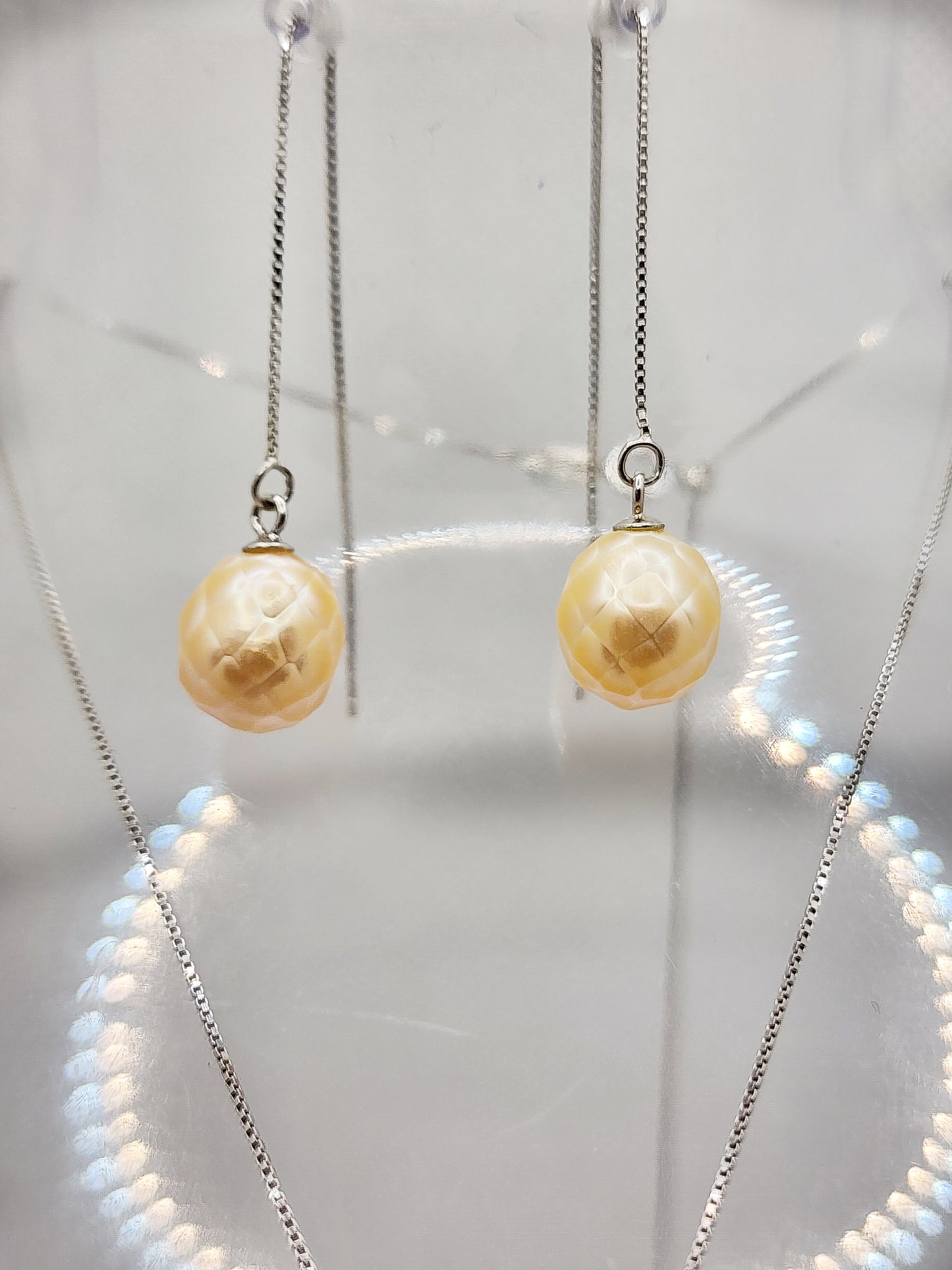 Pineapple pearls