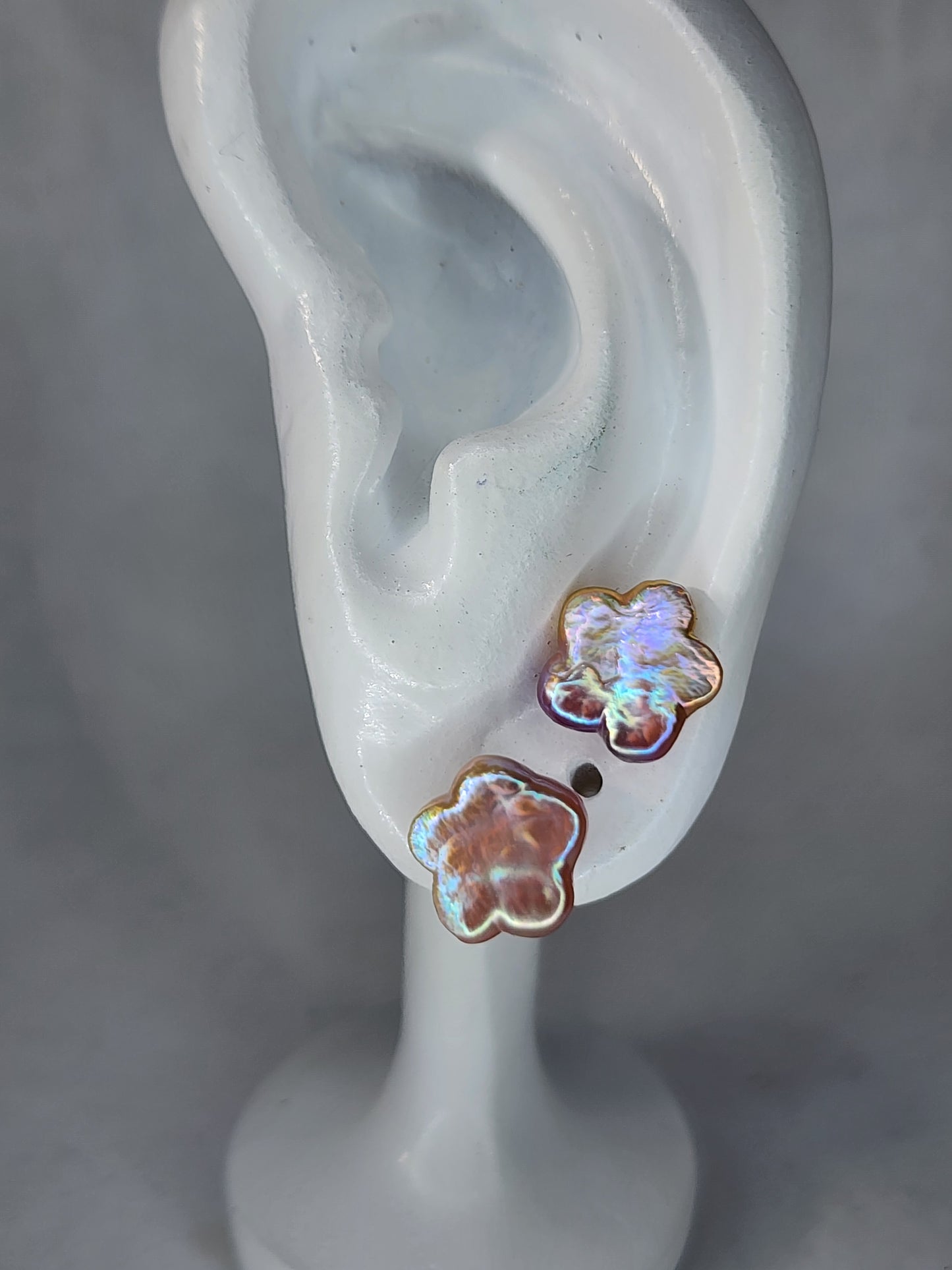 Flower Studs (Golden Pink)