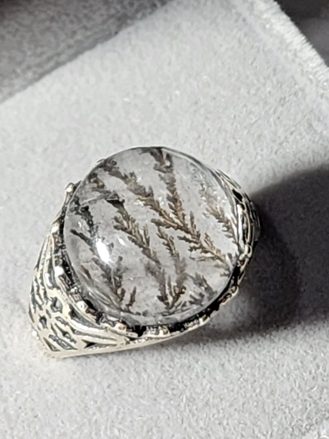 Dendritic Quartz Ring