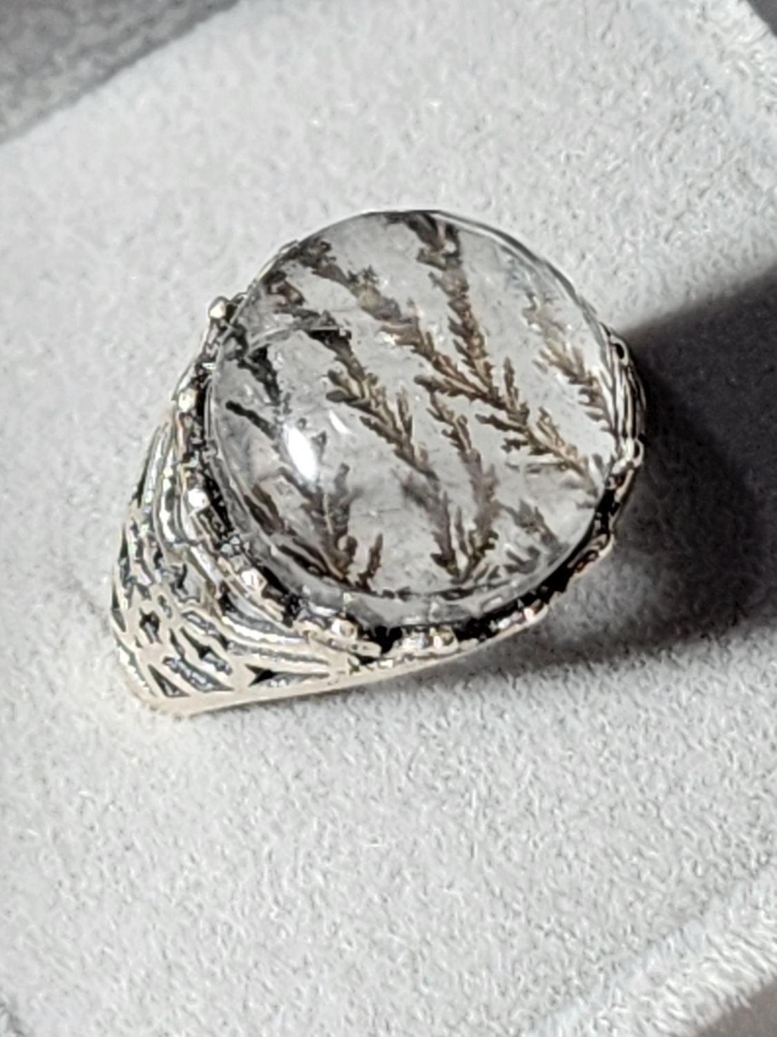 Dendritic Quartz Ring