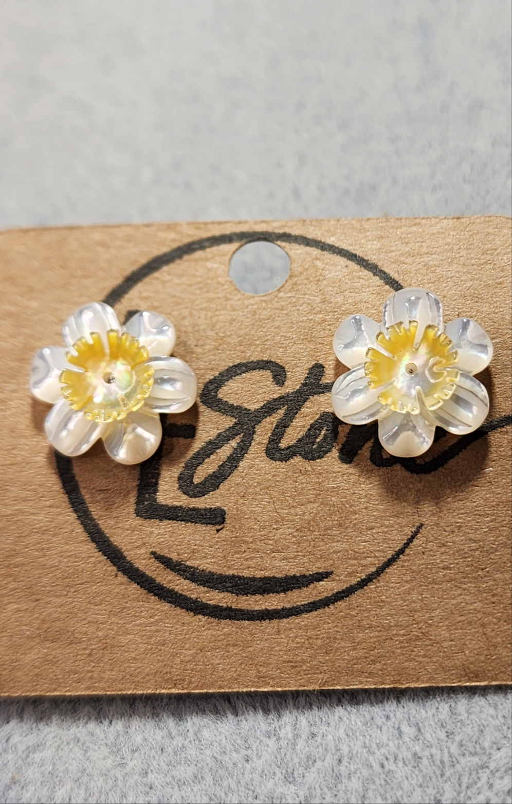 Daffodil Shell Earrings