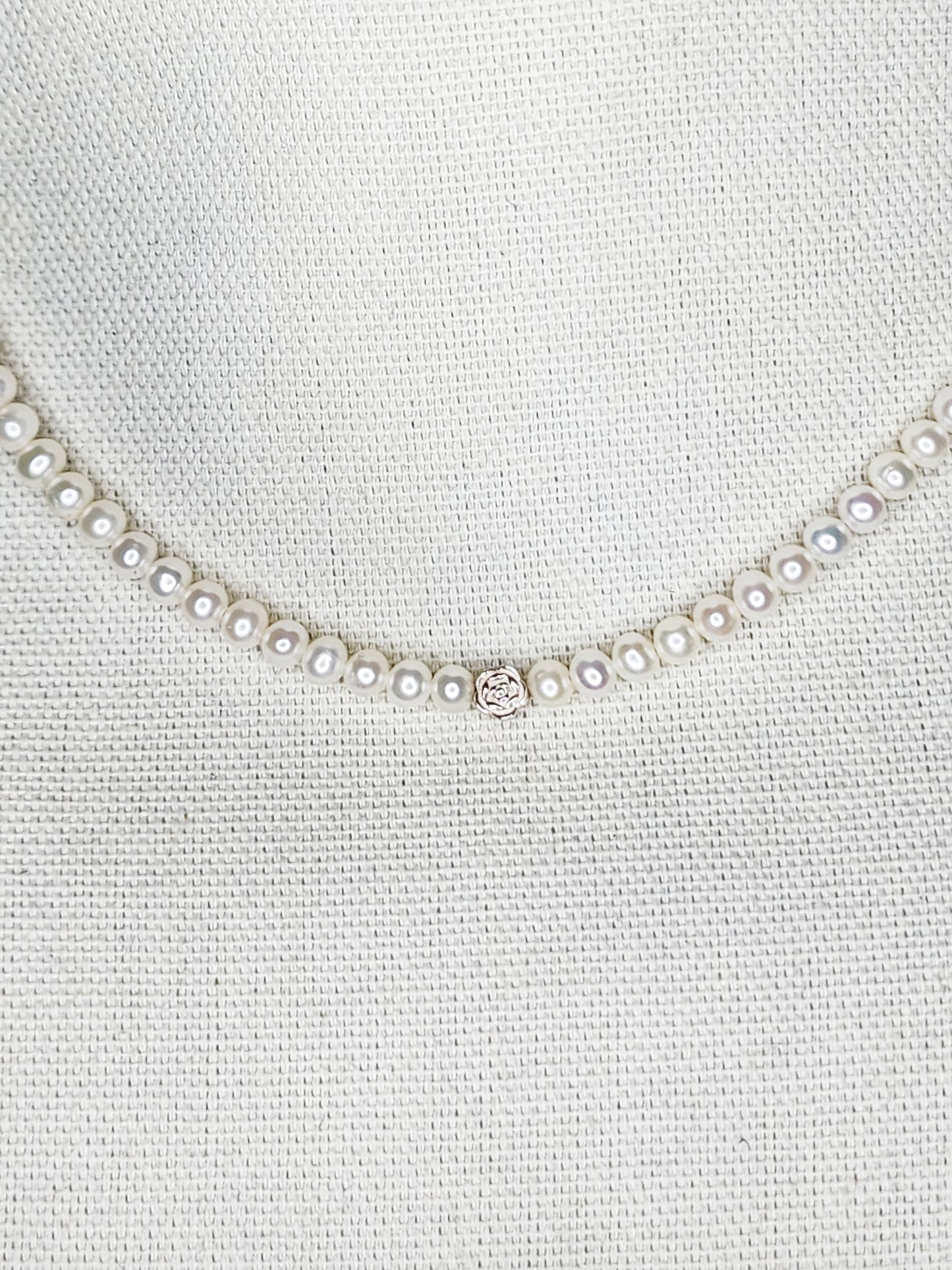 Roses and pearls