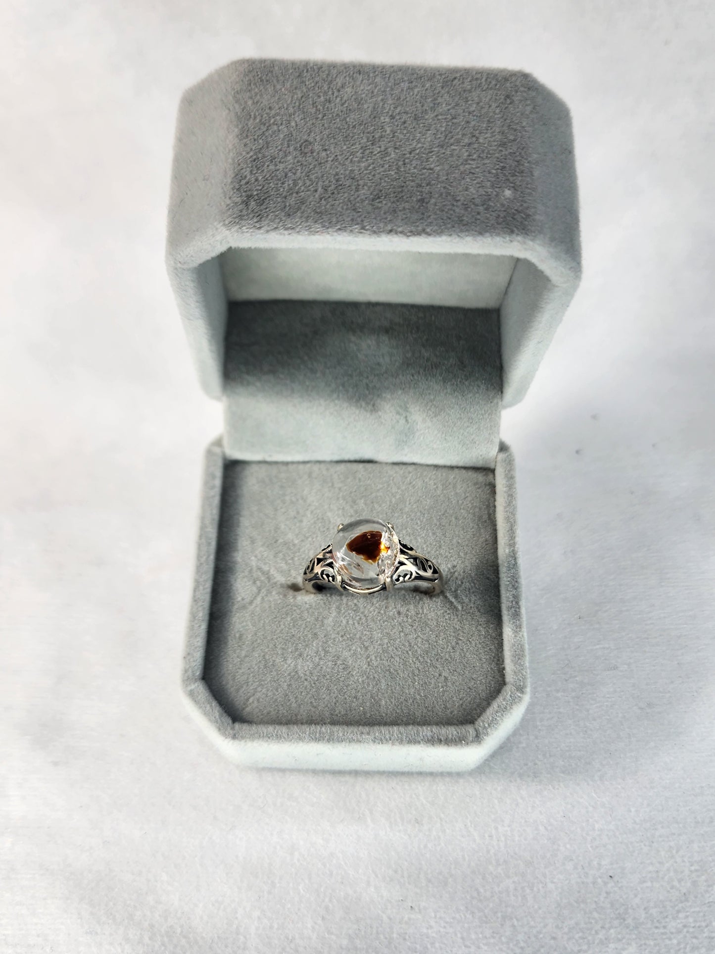 Petroleum Quartz Ring (Enhydro)