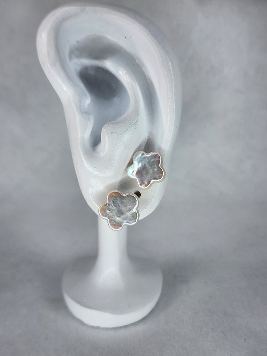 Flower Studs (Iridescent White)